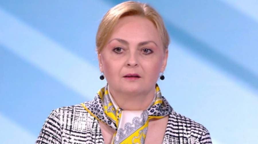 Карастоянова: Министърът на туризма се скри за компенсирането на бизнеса 